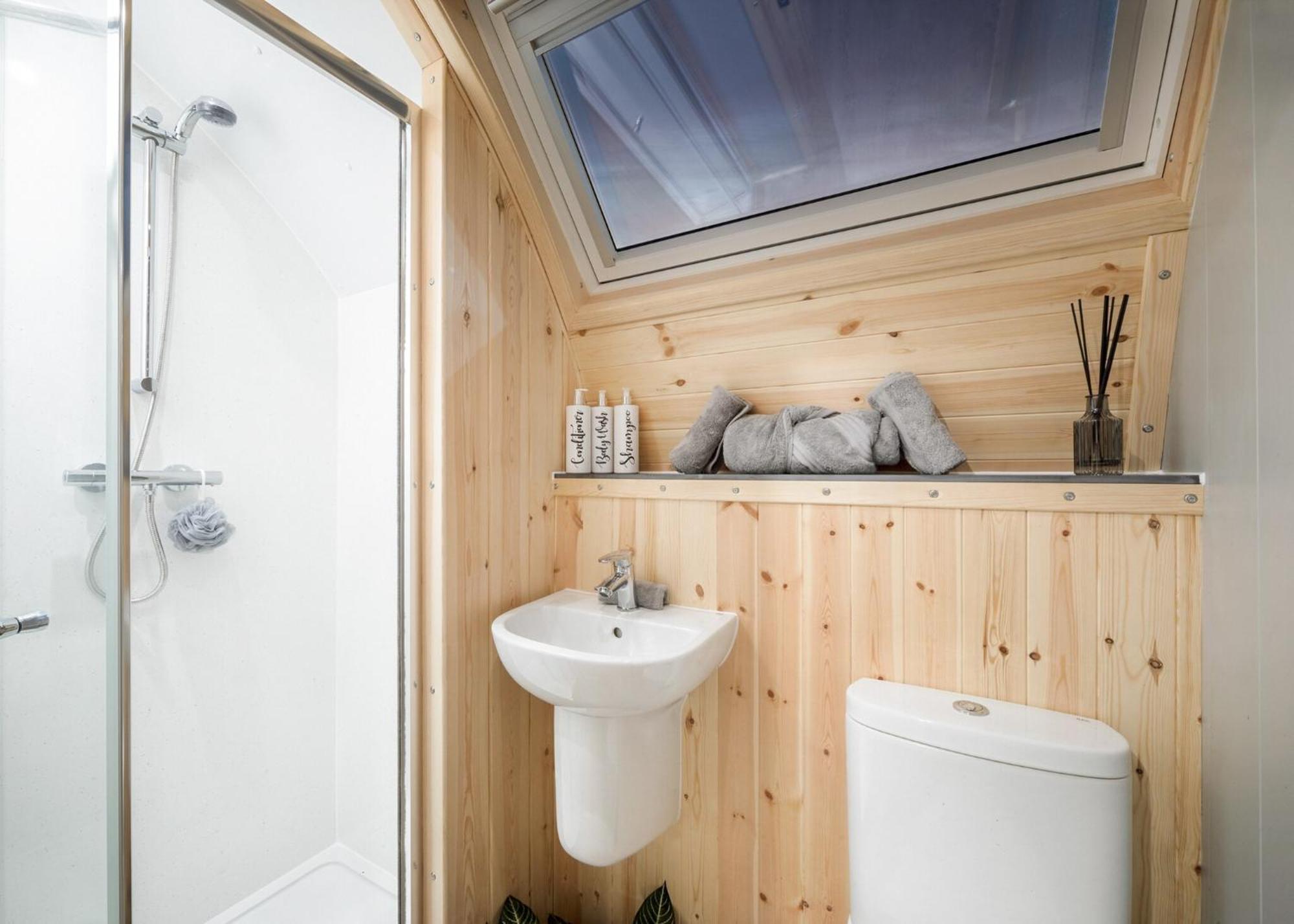 Отель Hill Farm Retreat Wangford Экстерьер фото