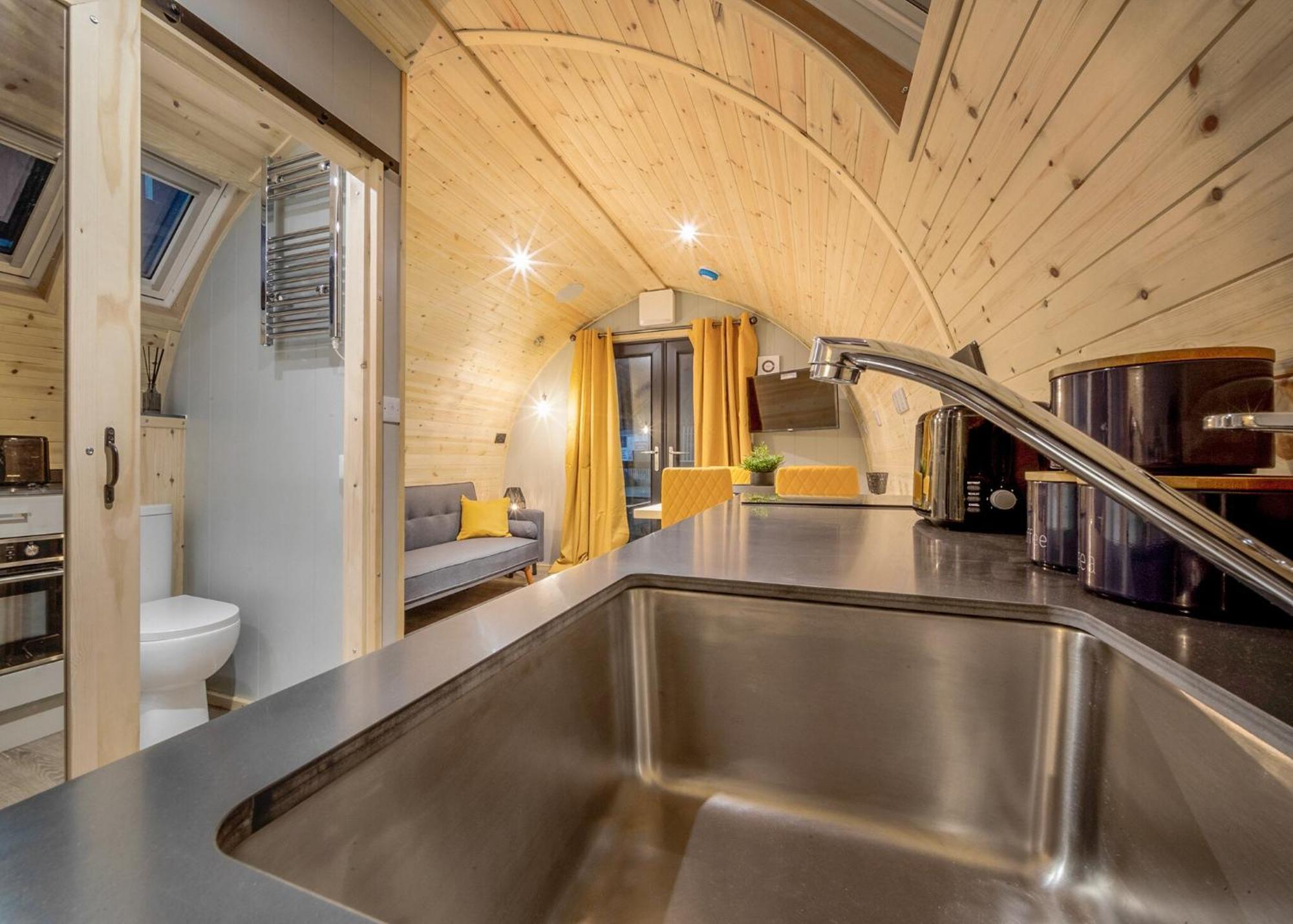 Отель Hill Farm Retreat Wangford Экстерьер фото