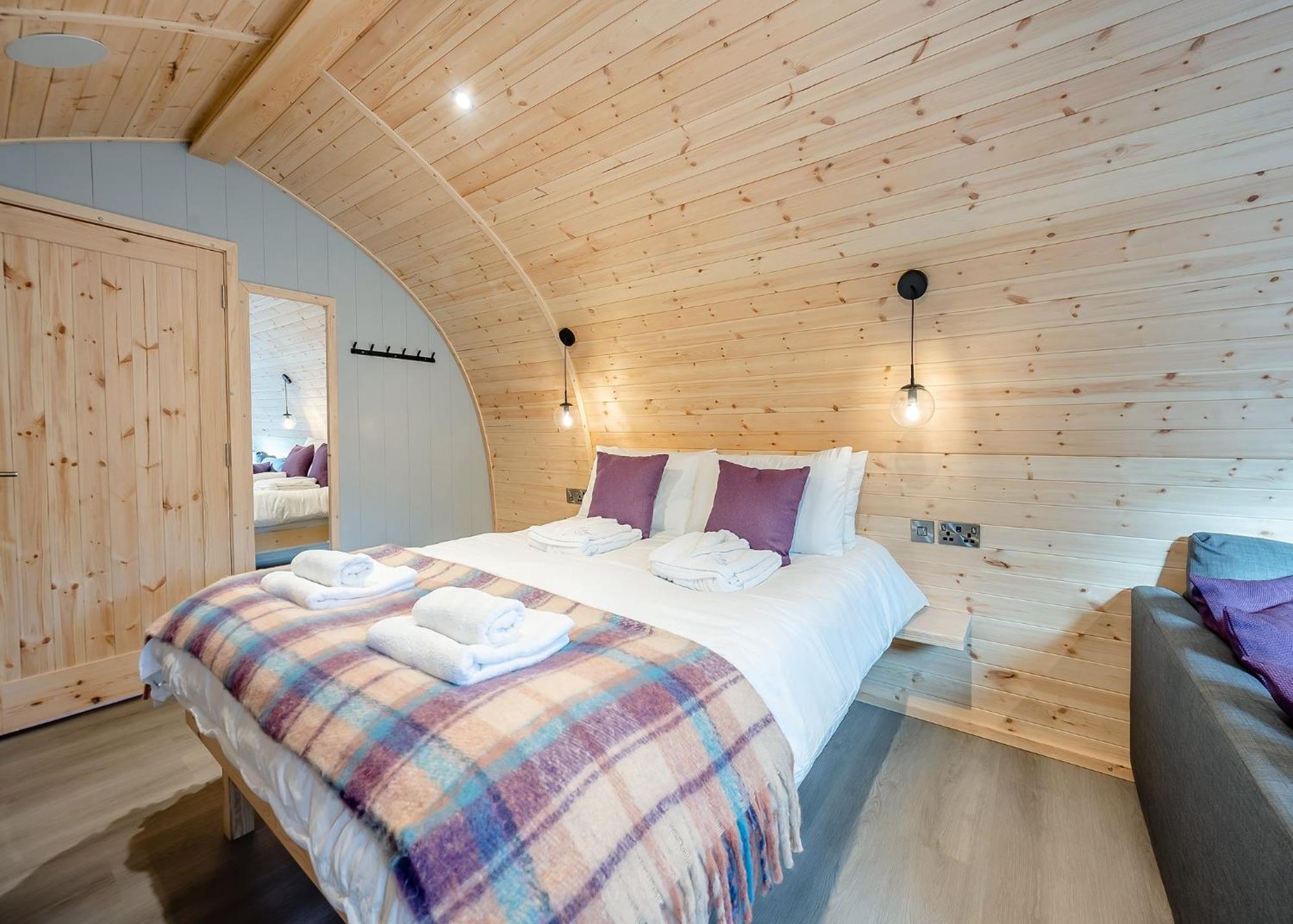 Отель Hill Farm Retreat Wangford Номер фото