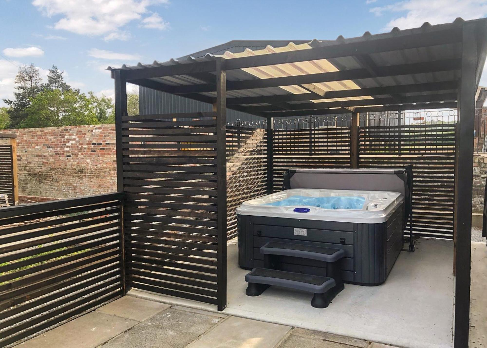 Отель Hill Farm Retreat Wangford Экстерьер фото